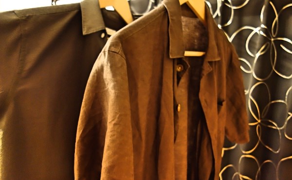 シワの付きにくい東レ素材の服